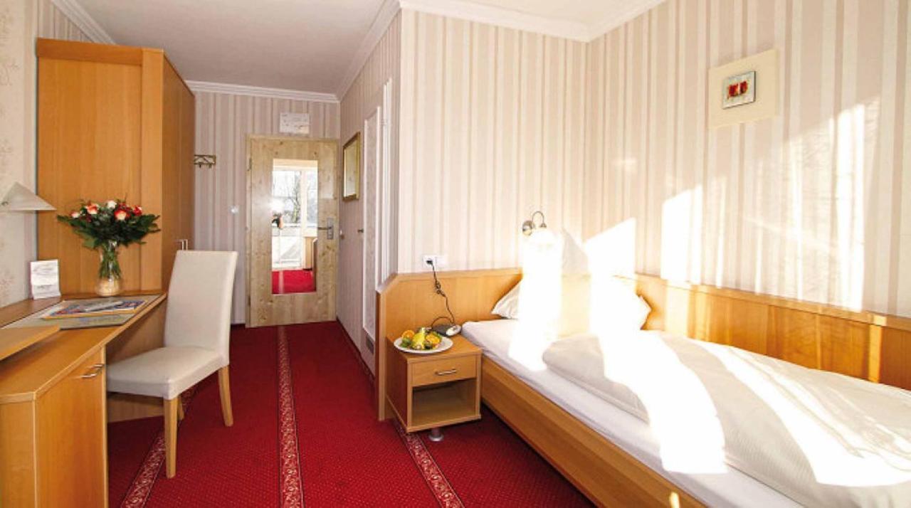 Naturhotel Am Sonnenhang 오이미텔베르크 외부 사진